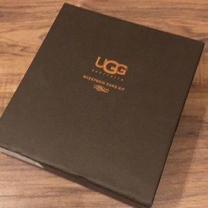 UGG Sheepskin Care Kit NWOT NIB